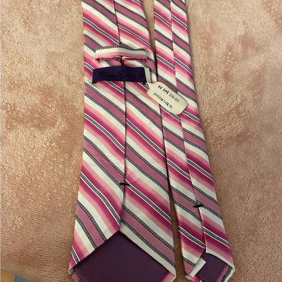 Classic Pink and Cream Striped Tie - Picture 4 of 9